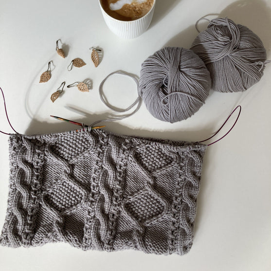 

Woodland Cable - Pillow
4